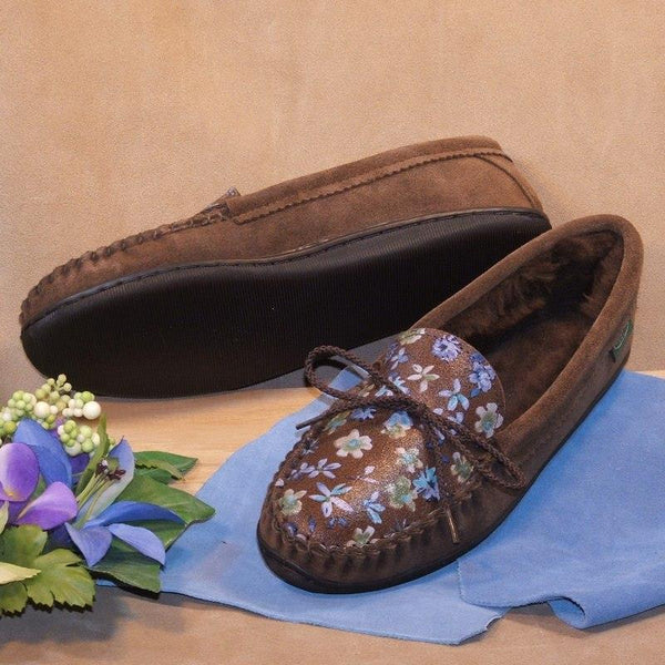 Sale: Women's Molded Sole Sheepskin Shoe with Flower Pattern Item #1237S-MS